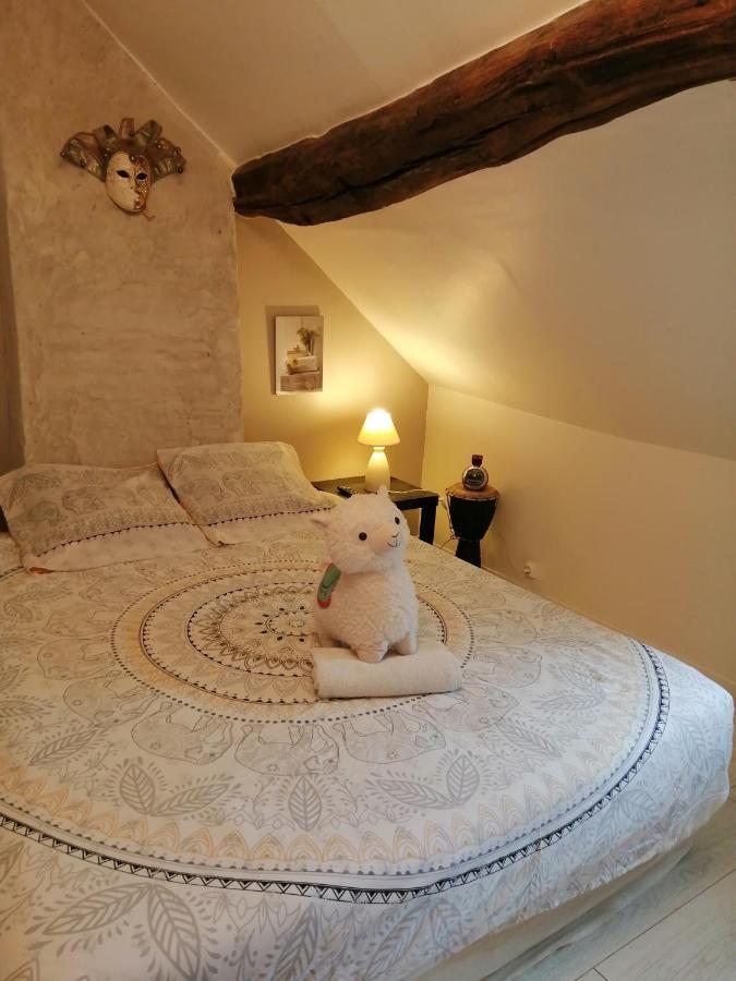 Jacuzzi Massage Sur Rdv,Duo,Reiki,Californien, Reflexologie Plantaire, Et Bouteille Mousseux Offerte Bed and Breakfast Ferolles Exteriör bild